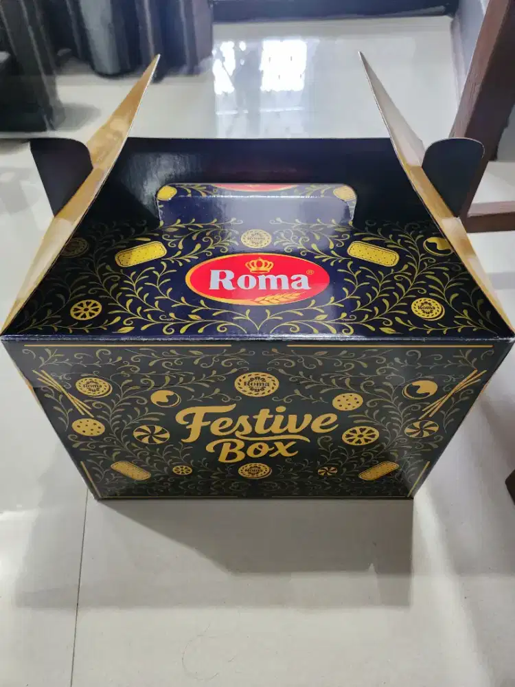 Roma Festive Box
