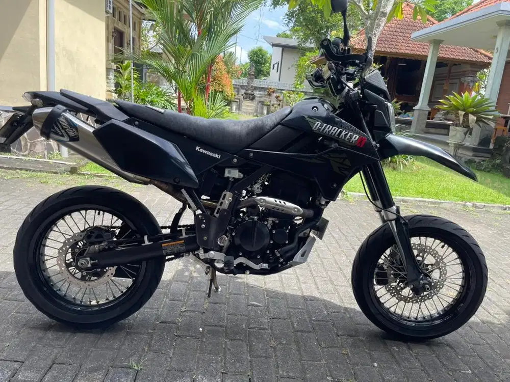 Kawasaki Dtracker-X 250