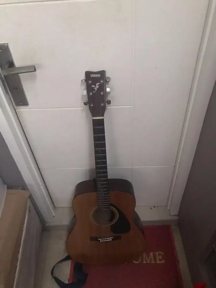 AZE ALL 50 JUTA GITAR AKUSTIK ELEKTRIK LISTRIK AMPLI JEK AC TV JAM DLL