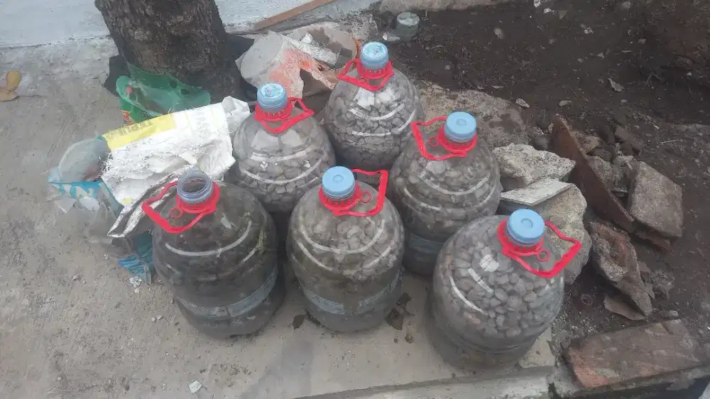 Dijual Pasir dan batu split sisa renov rumah