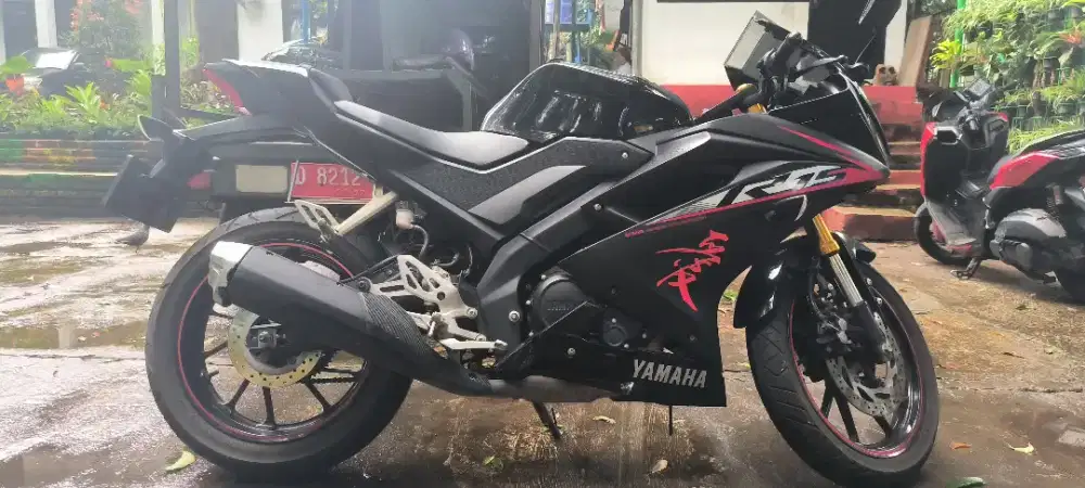 YAMAHA R15 V3 LOW KM