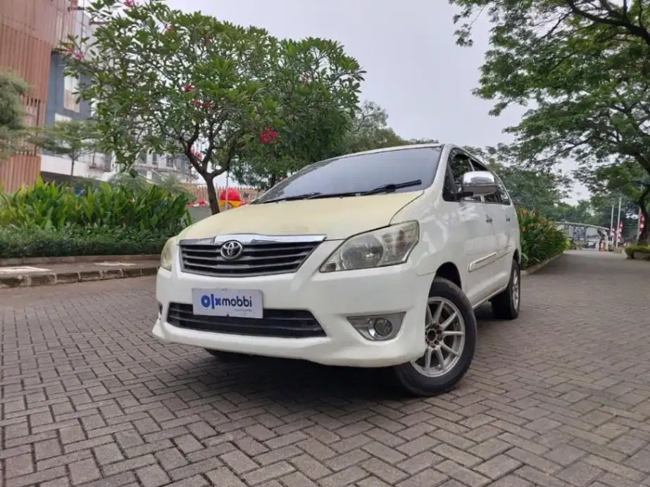 DP 5% Toyota Kijang Innova 2.0 E Bensin-AT 2012 POZS