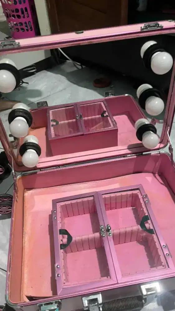 Koper MUA tanpa standing