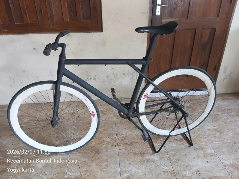 Dijual sepeda fixie terpedo pelek tinggi