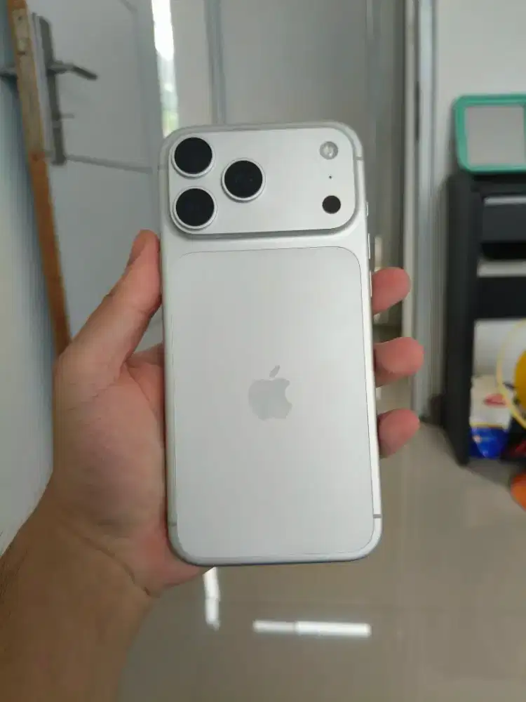 iphone 17 promax 256 ibox