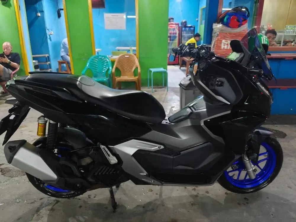 Honda ADV 160 tahun 2022 Hitam Mulus