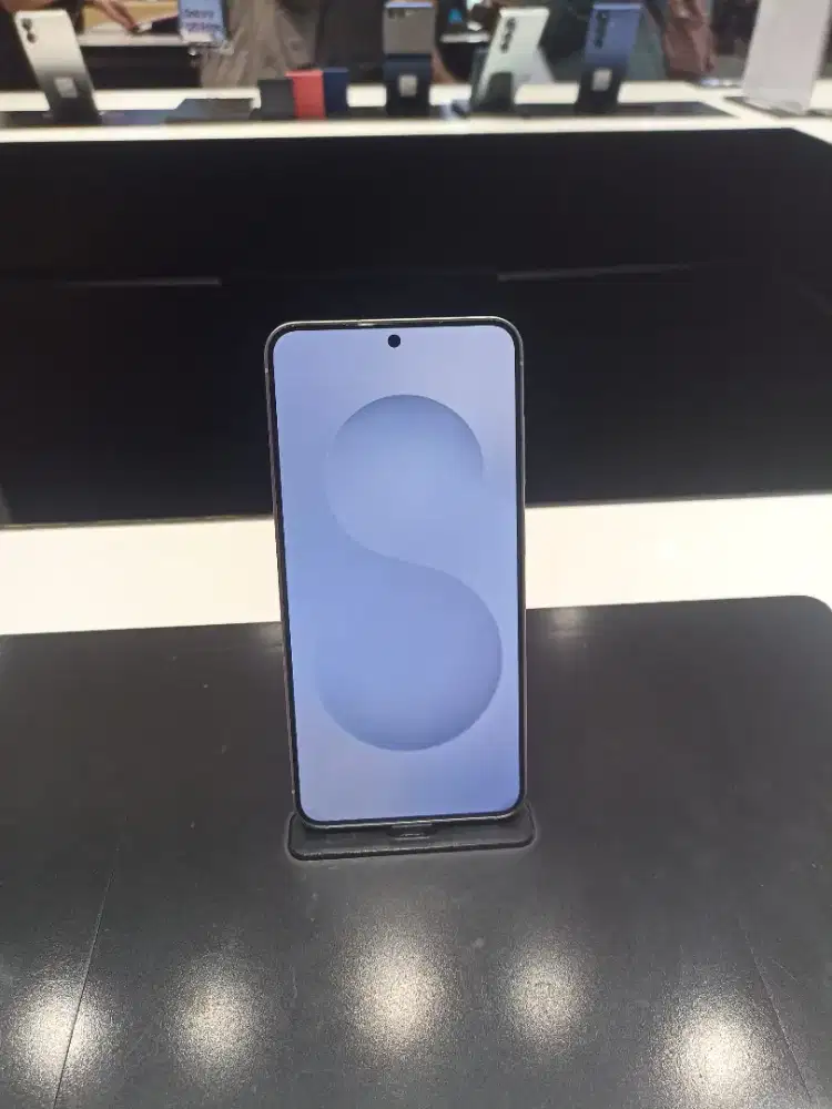 Cicilan free 2x samsung galaxy s25 256 GB