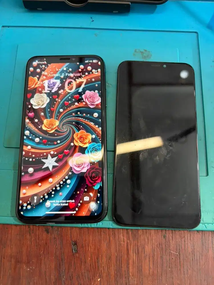 Ganti lcd iphone x bergaransi proses bisa ditunggu
