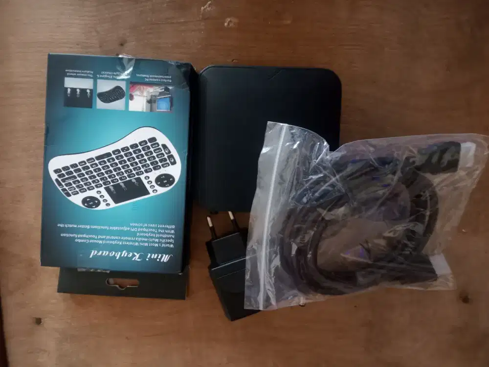 STB ANDROID FIBERHOME OS 9 WITH KEYBORD WIRELESS