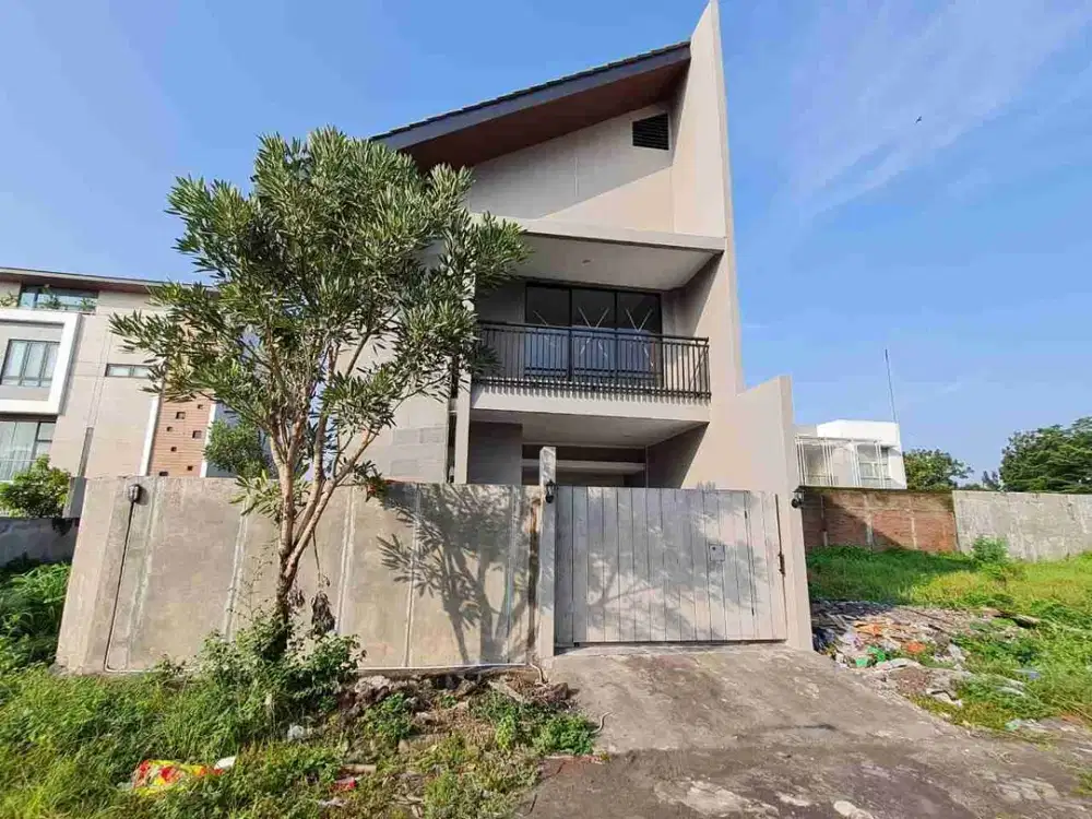 dijual rumah mewah siap huni di cluster solo baru