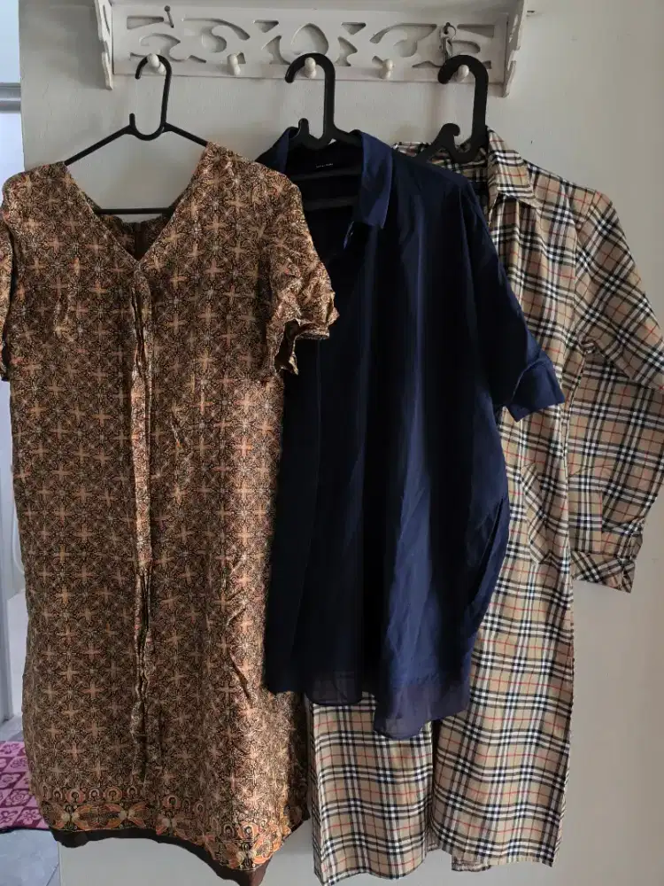 Atasan dan Dress Wanita