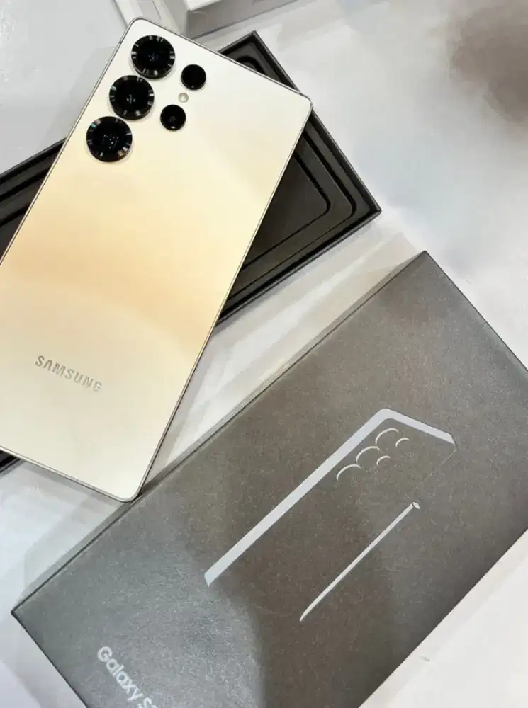 Samsung S25Ultra 12/512 Garansi Resmi,Lokasi Di Urban Republic PI