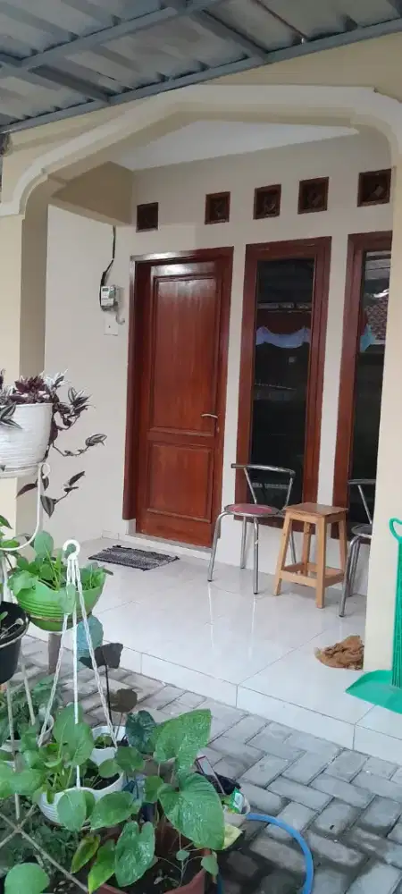 Disewakan Rumah (Tahunan)