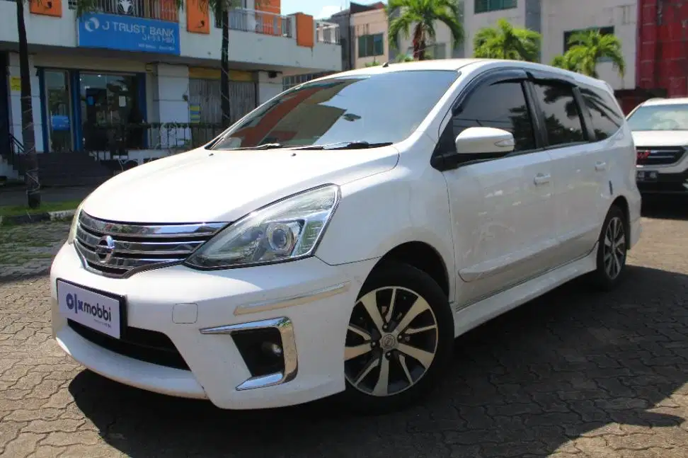 DP MURAH Nissan Grand livina 1.5 Highway Star Bensin-MT 2017  CERBB