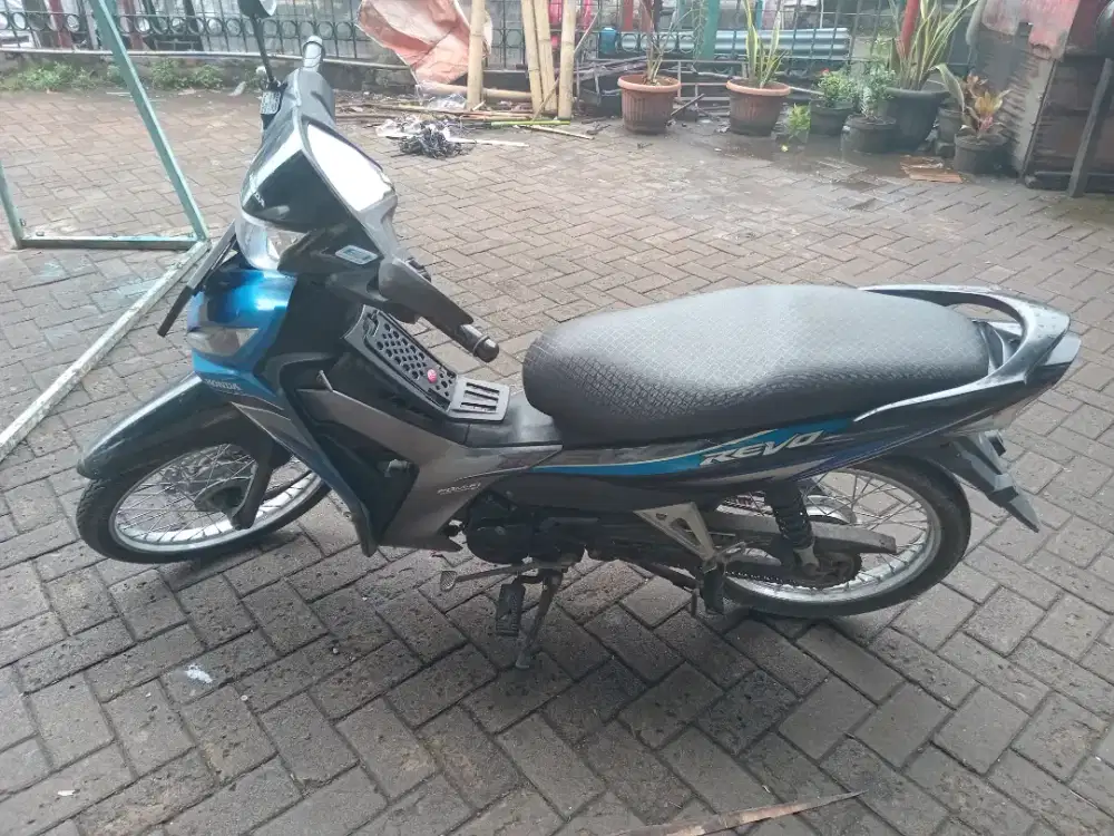 Jual Honda Revo Tahun 2015 Tangan Pertama