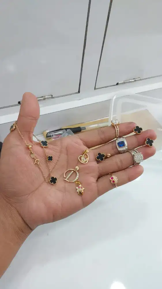 TERIMA JUAL BELI EMAS& BERLIAN