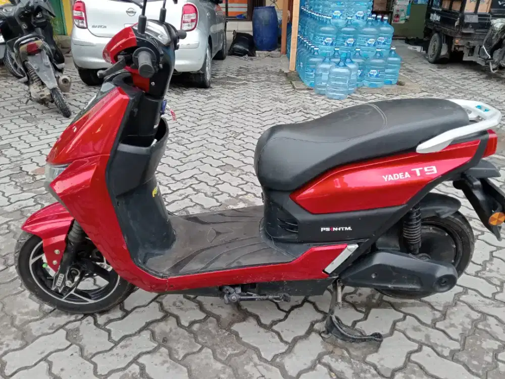 Dijual Motor Listrik Yadea T9 Tahun 2023