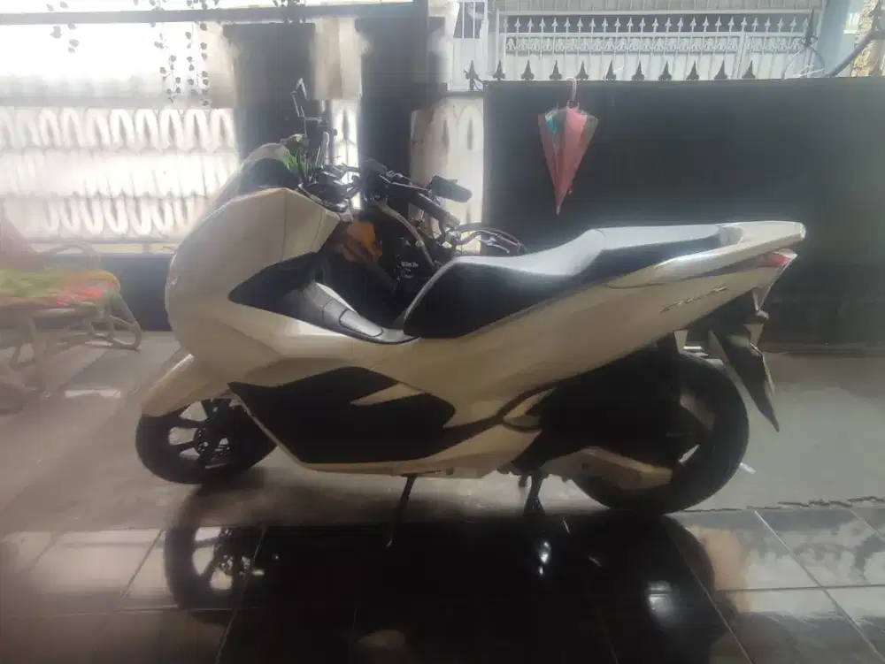 PCX 150 2018 CBS putih