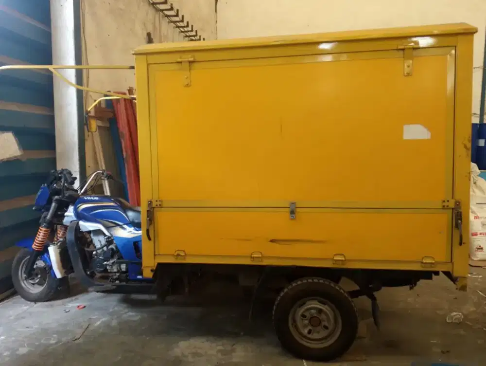 Viar 2020 box. Kuning