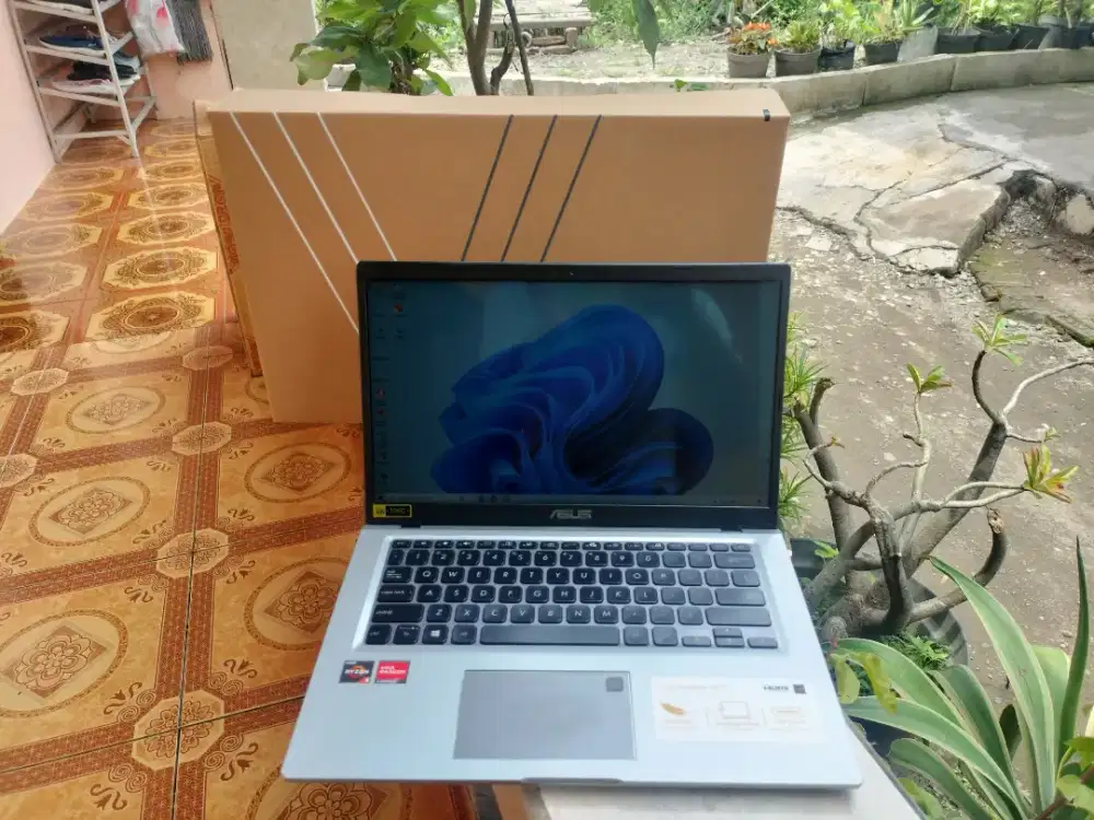 Asus Vivobook Ryzen 3 3250U SSD 512 Ram 8 Keyboard Backlit Normal