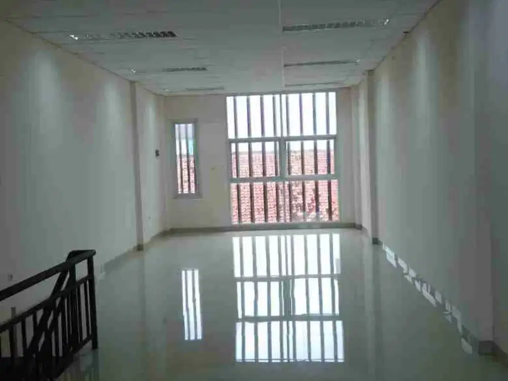 2 unit Ruko 3.5 lantai siap pakai