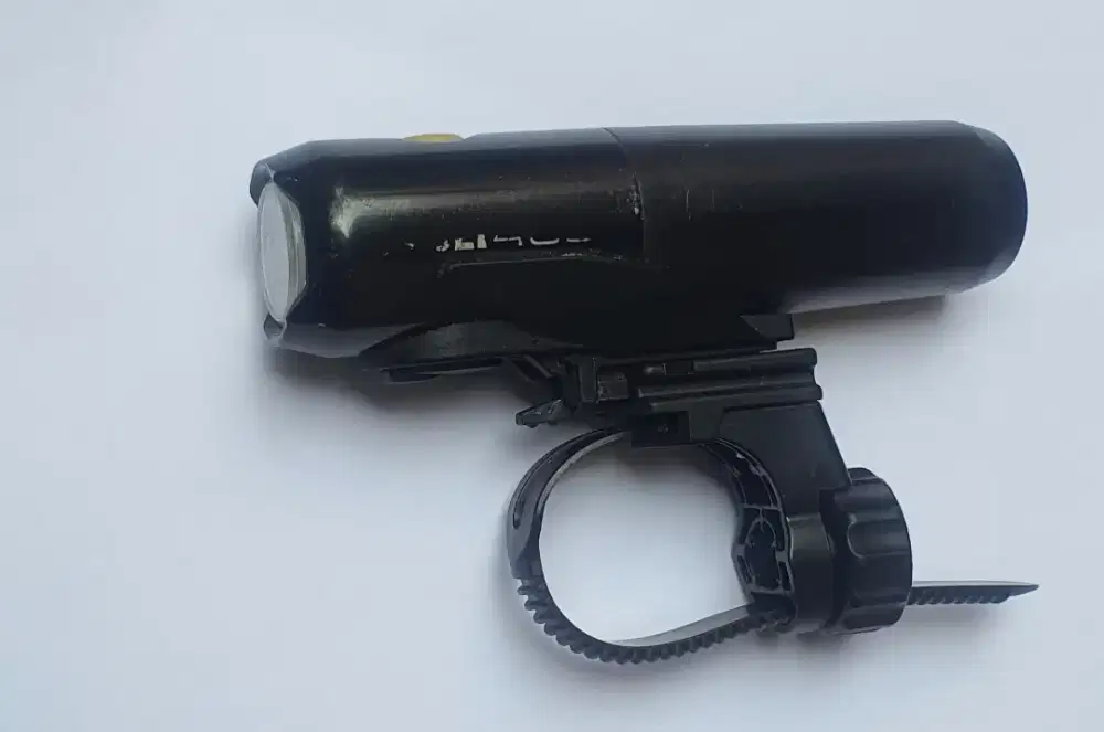 Jual lampu sepeda CATEYE VOLT400