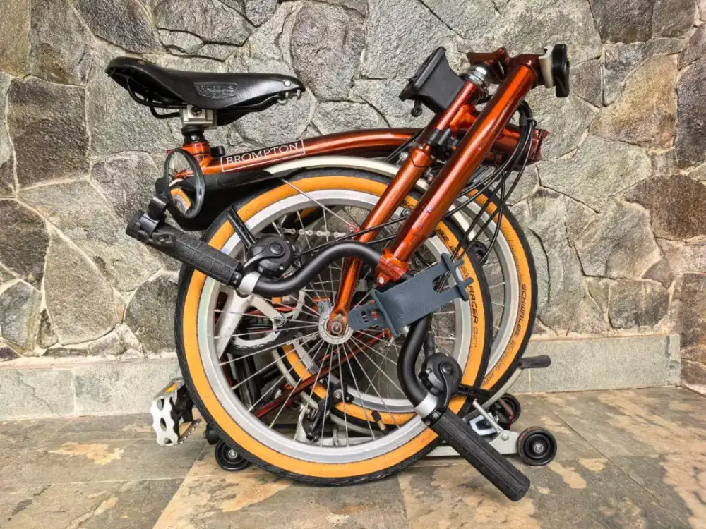 BROMPTON FLAME LACQUER
