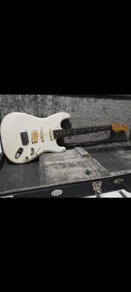 Charvel st deluxe discontinue MIJ