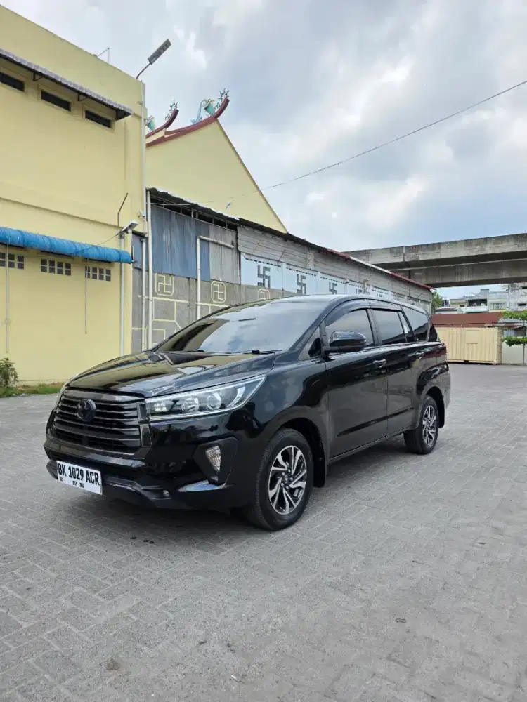 Toyota Innova Reborn V Diesel A/T Hitam 2021