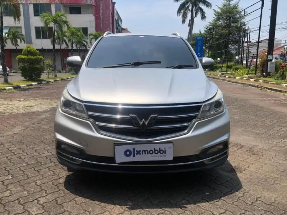 DP MURAH Wuling Cortez 1.8 L Lux AMT Bensin-AT 2018  CERGB