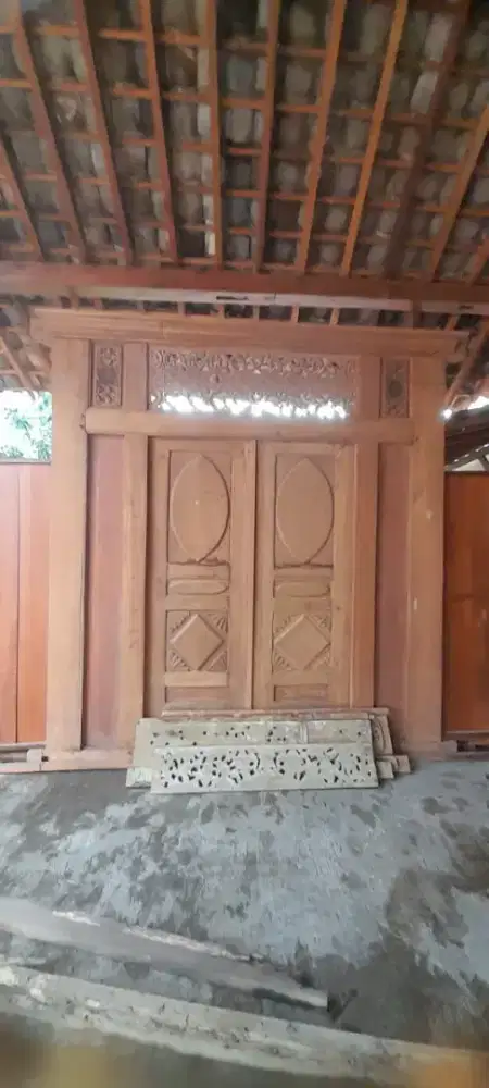 Jual Pintu Kayu Ukir