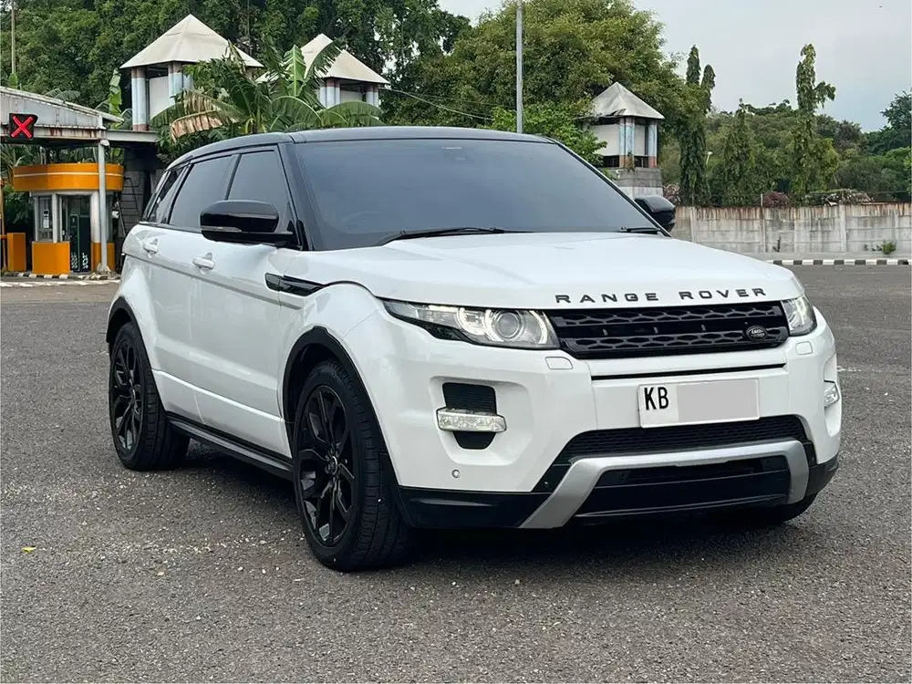 TERMURAH!! RANGEROVER EVOQUE DYNAMIC LUXURY AT PUTIH 2013