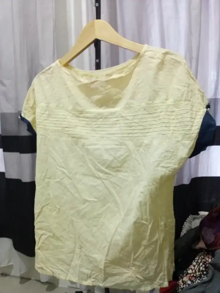 Preloved pakaian wanita