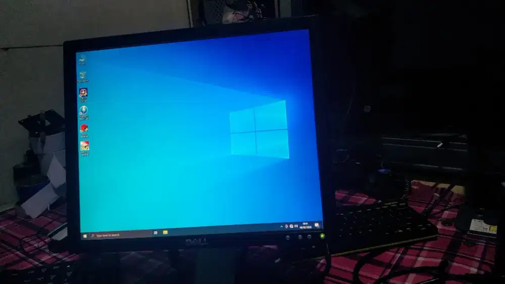 LCD Dell 17 Square/Kotak Super jernih, buat pc cctv joss