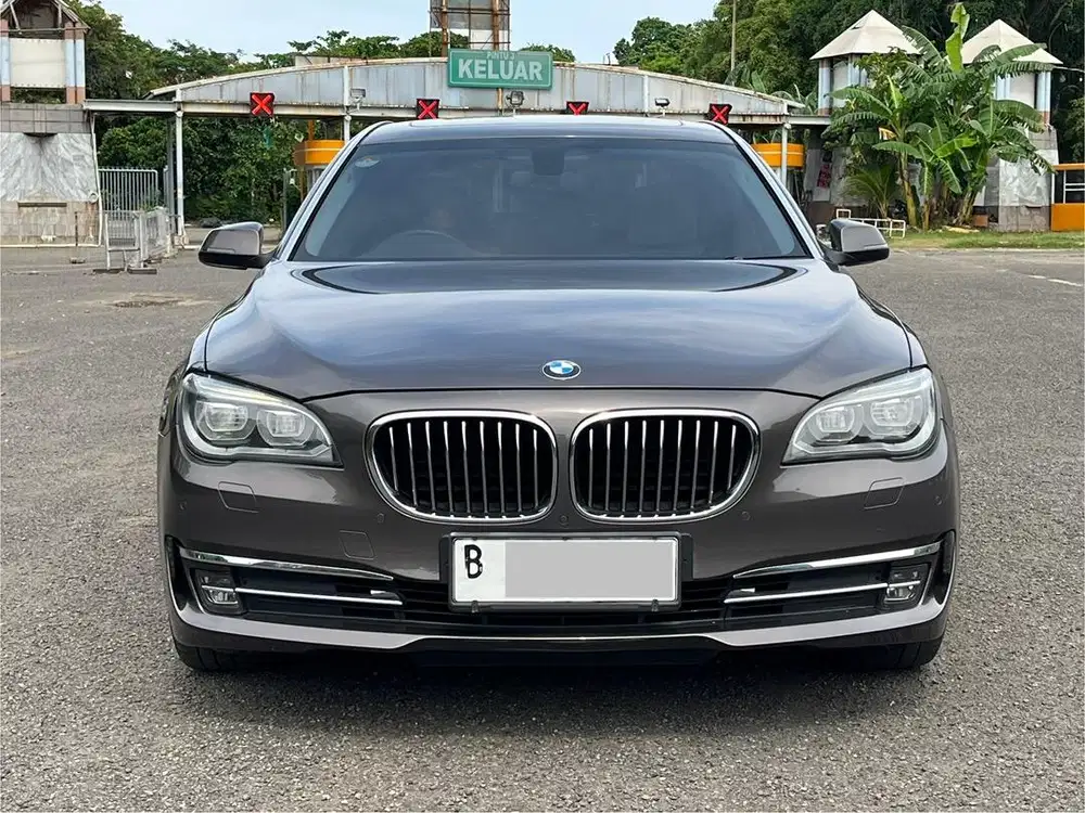 TERMURAH!! BMW 730Li AT COKLAT 2013