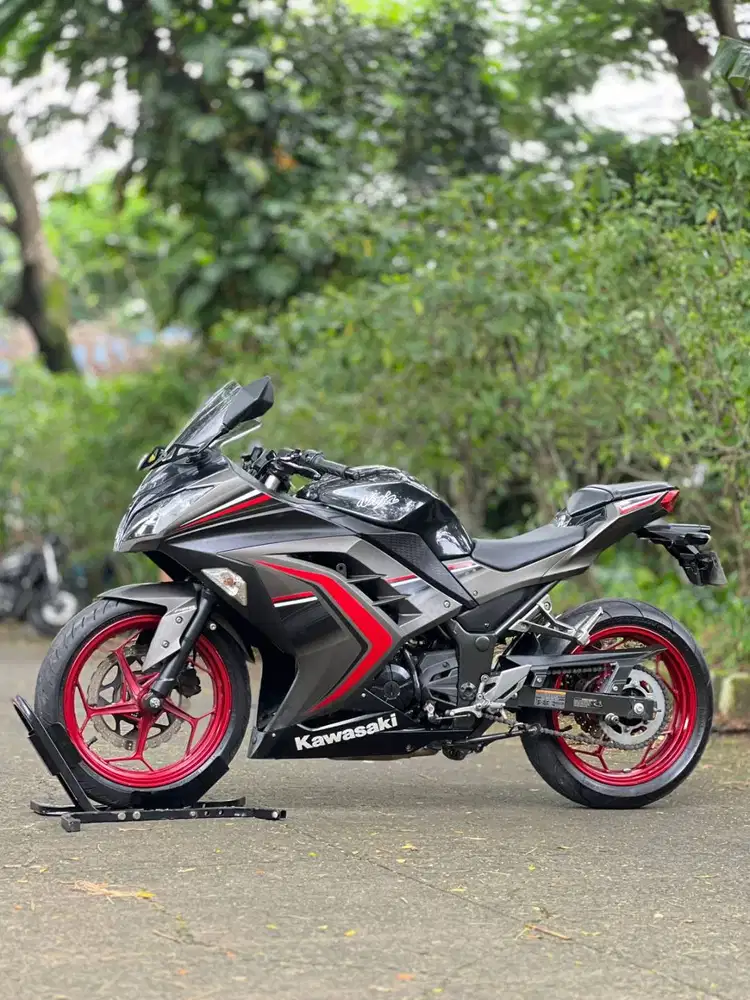 KAWASAKI NINJA 250 FI ABS LTD OLD GREY 2016 KM LOW PAJAK ON SIAP GAS