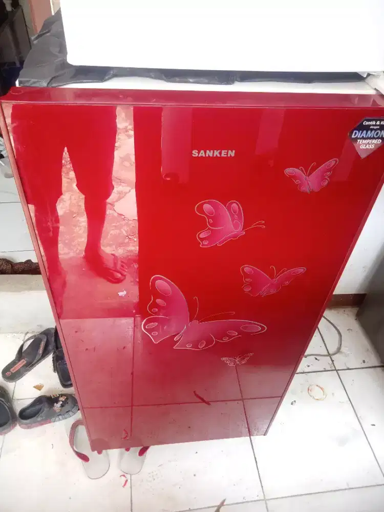 Kulkas 1 pintu merk sanken normal dingin beku nego tipis