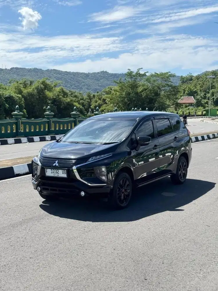 (DP 25JUTA) XPANDER EXCEED 2018 MT/ MANUAL