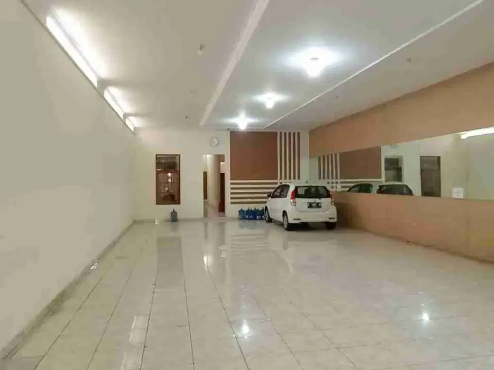 Ruang usaha siap pakai di sayap Riau Bandung