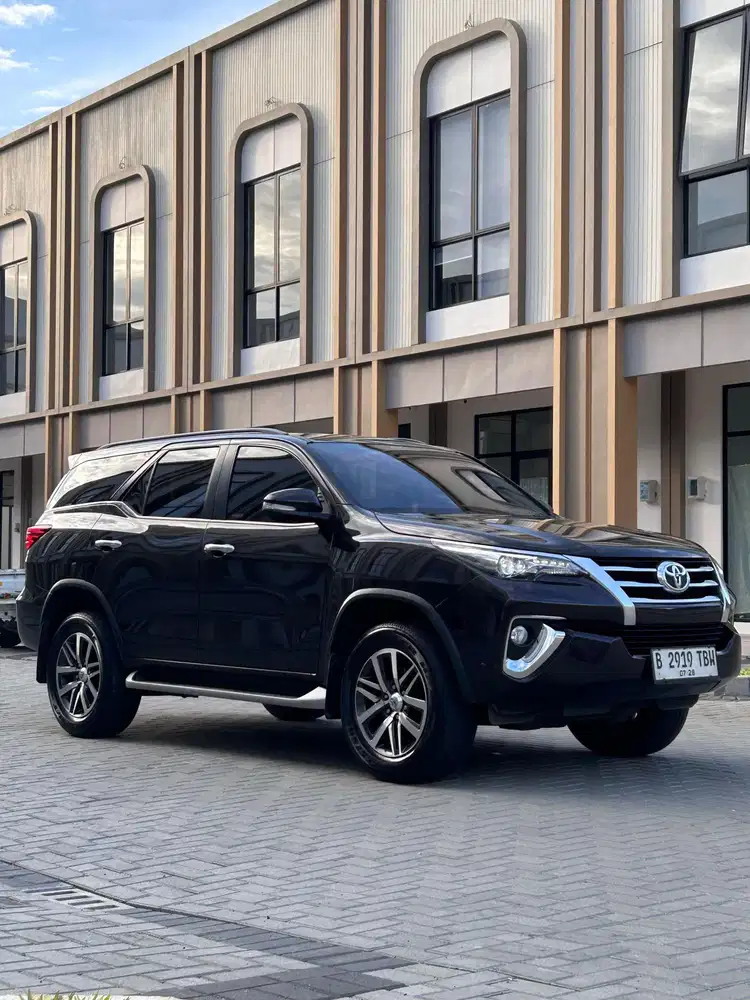 Toyota Fortuner VRZ 2.5 AT Diesel 2016 Cokelat Istimewa