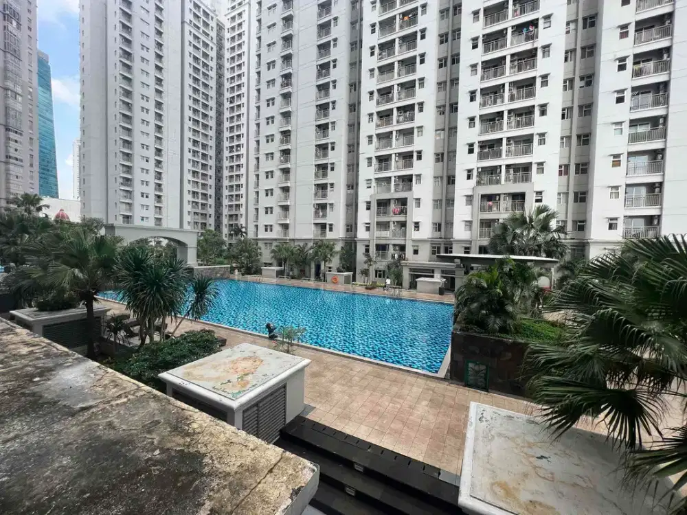 Mediterania 2 Tanjung Duren 2 BR Full Furnish Lantai Rendah Best View Pool