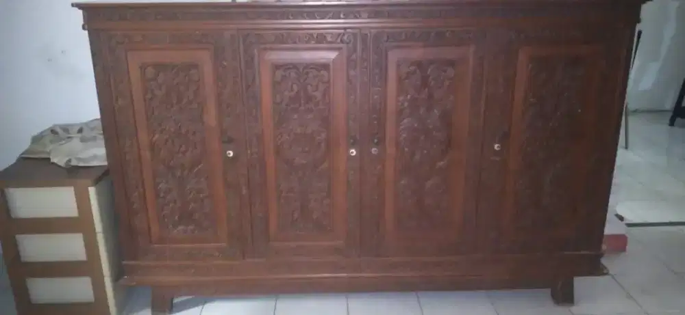 Jual lemari bufet jati tua asli Jepara tahun 1968