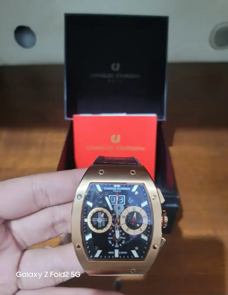 Charles jourdan paris CJ1090 man chrono tgl aktif leather gold mewah