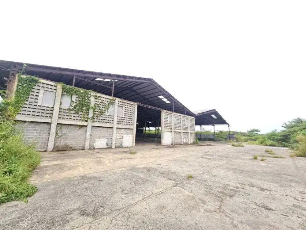 Gudang Dengan Lahan Yang Luas Di Bekasi Utara