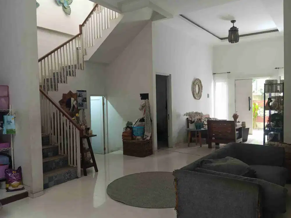 JUAL CEPAT, RUMAH STRATEGIS, NYAMAN ,DEKAT PINTOL TOL TANGERANG JAKARTA