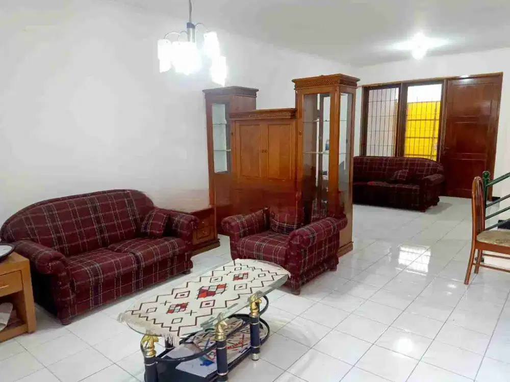 Disewakan Rumah Furnish di Setraduta Ciumbuleuit Bandung