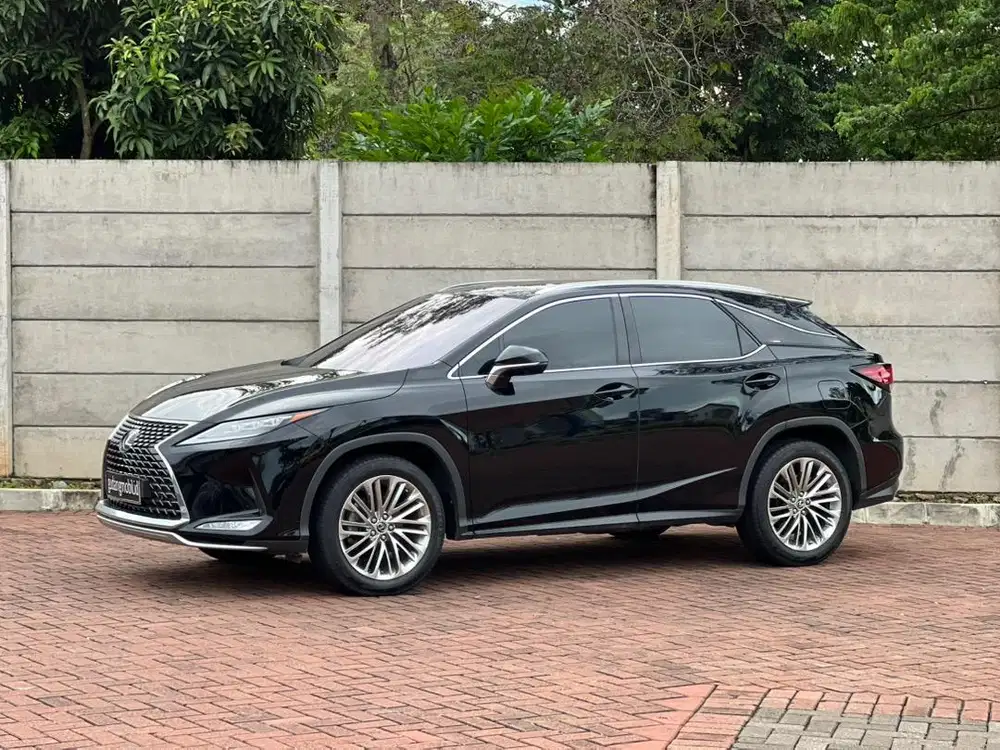 ANTIK LOW KM ! Lexus RX300 Luxury AT 2020 Facelift Hitam Black