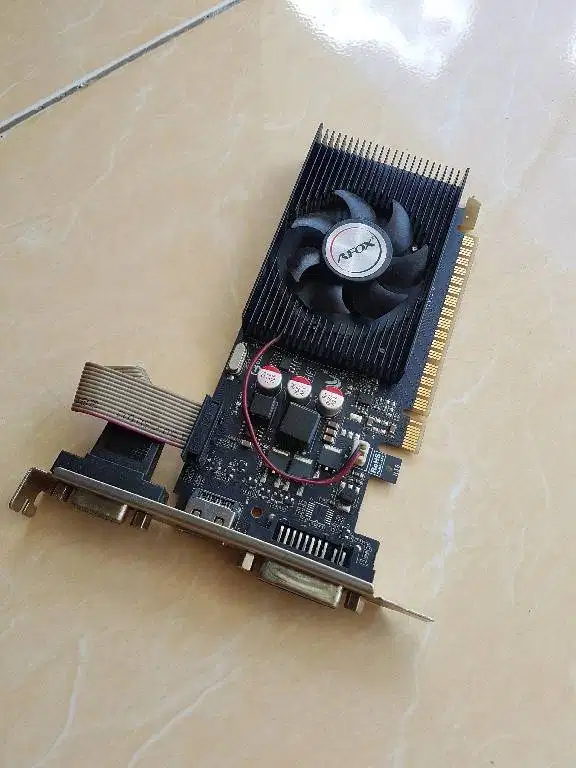 VGA Nvidia GT 220 1gb 128bit DDR3 Afox