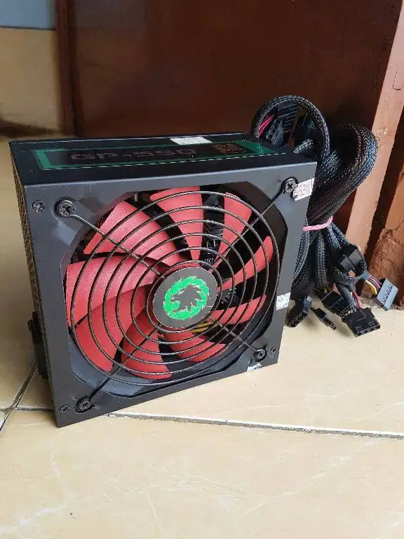 PSU Gamemax GP-550 550w 80+ Bronze 2x8 pin vga