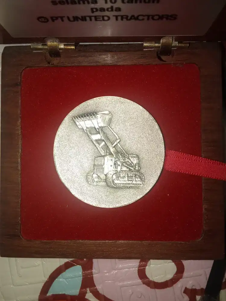 Medali Coin  KARYA BHAKTI BINA PRATAMA PT UNITED TRACTORS 1986